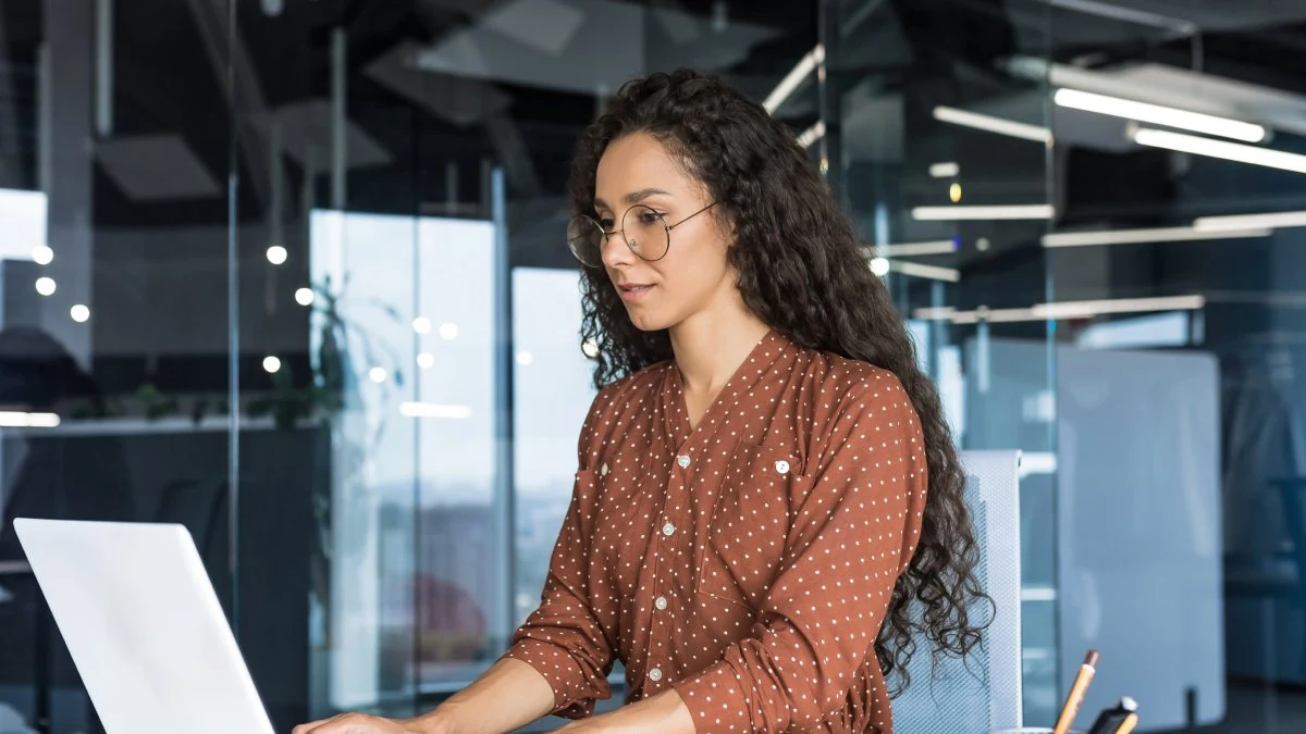 Sales rep taking notes on a discovery call